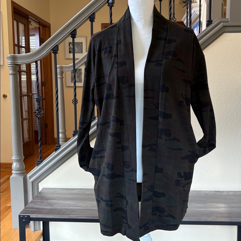 Sanctuary Camo Print Duster Size Extra Small - Picture 2 of 10